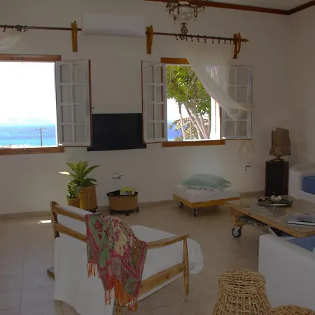 Zephyrus Sunset House. Amazing View And Privacy! Dom wakacyjny Agkidia