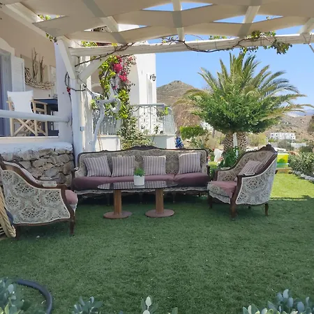 Zephyrus Sunset House. Amazing View And Privacy! Dom wakacyjny Agkidia