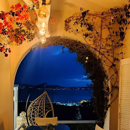 Holiday home Zephyrus Sunset House. Amazing View And Privacy!