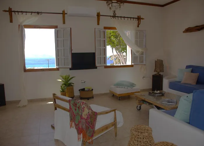 Zephyrus Sunset House. Amazing View And Privacy! Ferienhaus Agkidia